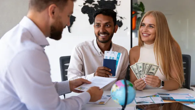 Secured debt investment with target repayment