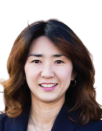Khloe Lee, Director of Business Development in Korea at Golden Gate Global